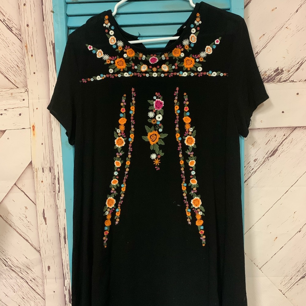 Flowery black top